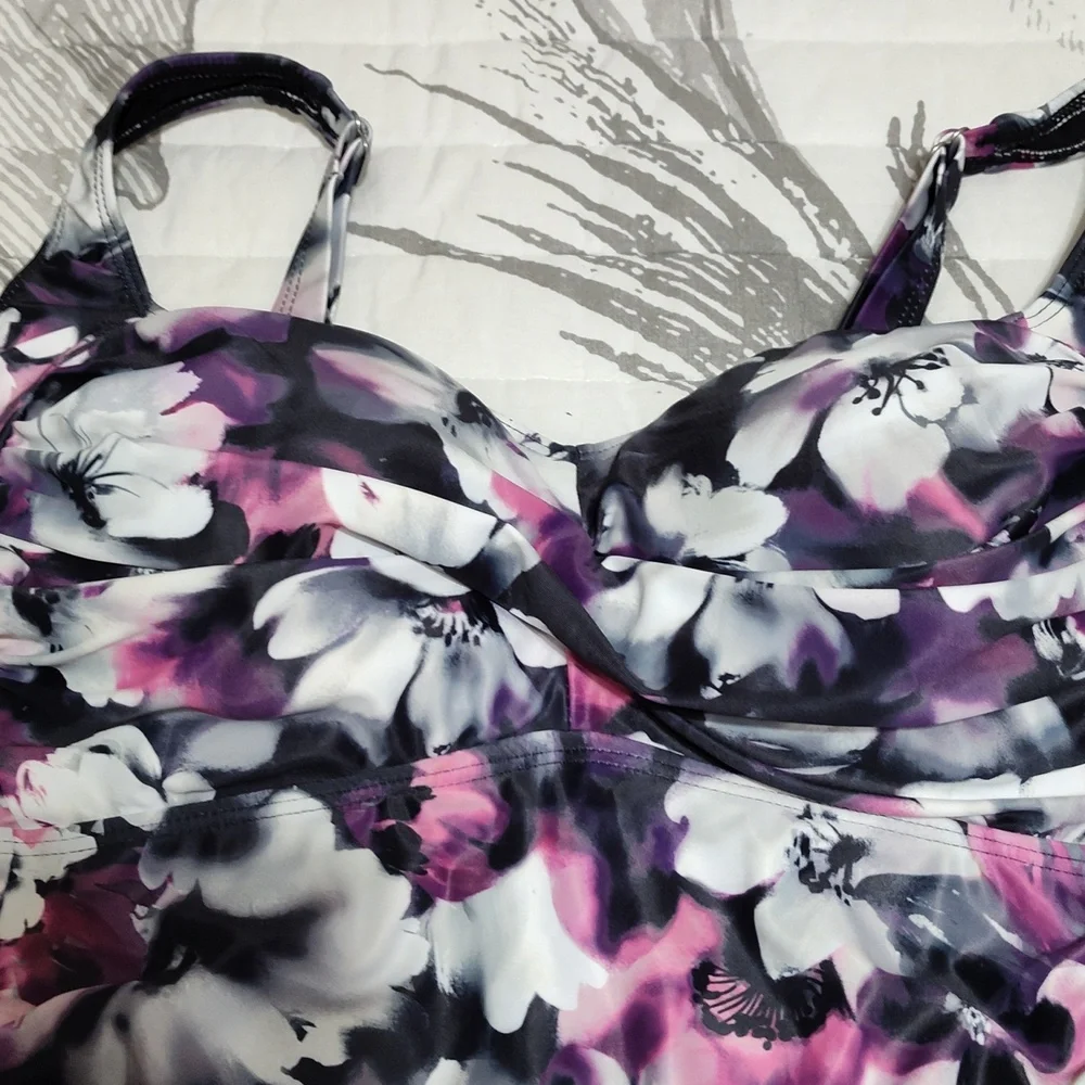 Aqua Eve Purple, White and Black Floral One Piece Swimsuit, Size 18 (NWOT) - Picture 10 of 11